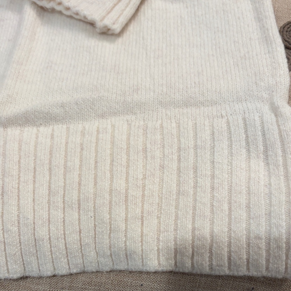 Old Navy Chalk Heather SoSoft Turtleneck Sweater/NWT/XL - Picture 8 of 15